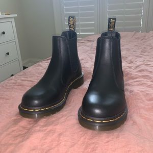 Doc Marten Chelsea Boots